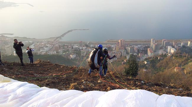 parasut02.jpg parasut02.jpg