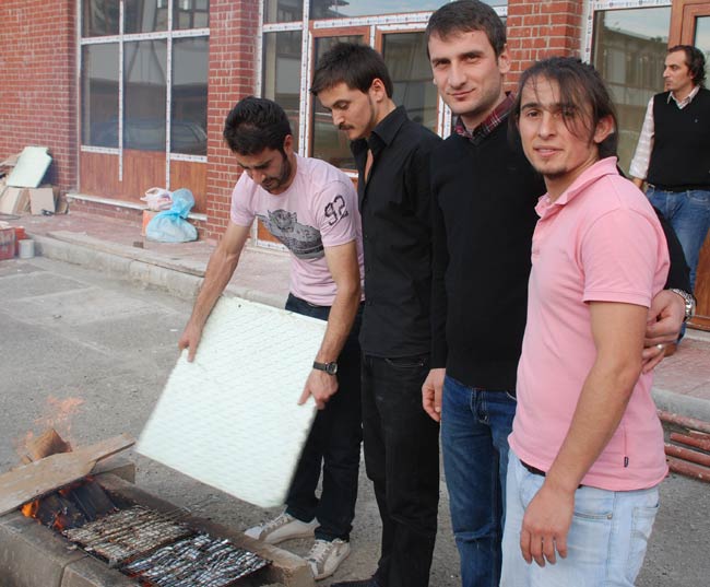 pazar-myo-hamsi-soleni7.jpg pazar-myo-hamsi-soleni7.jpg