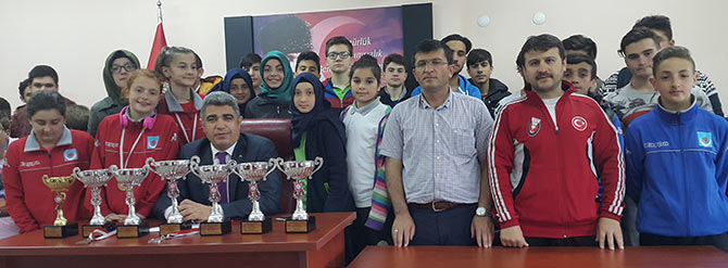 pazarihl2.jpg pazarihl2.jpg