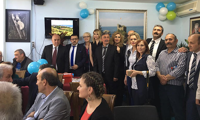 pazarlilar2-001.jpg pazarlilar2-001.jpg