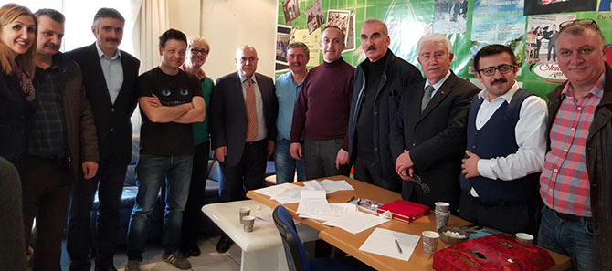 pazarlilar4.jpg pazarlilar4.jpg