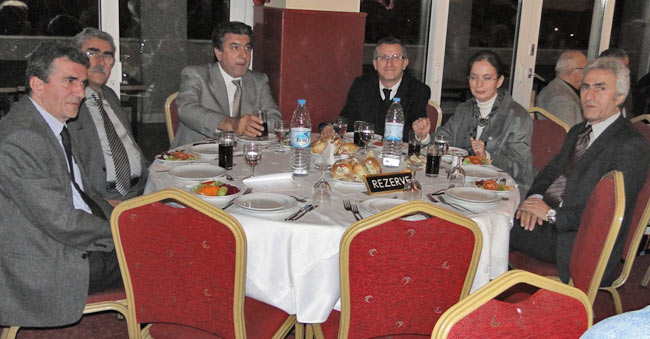 pazarlilargecesi2.jpg pazarlilargecesi2.jpg