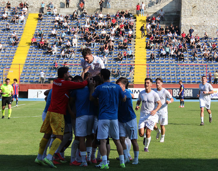 pazars01-002.jpg