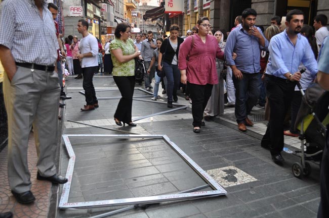 penceredustu.jpg penceredustu.jpg