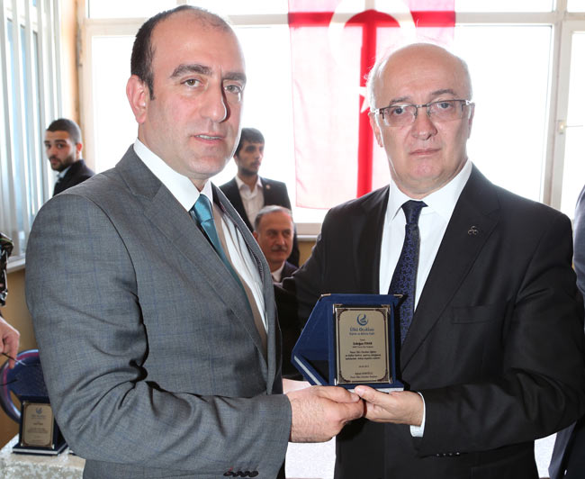 plaket01.20150418210101.jpg plaket01.20150418210101.jpg