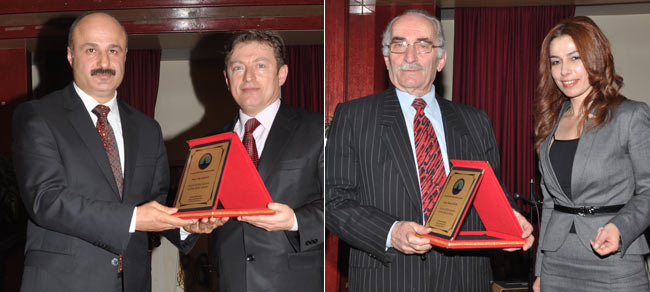 plaket2.jpg plaket2.jpg