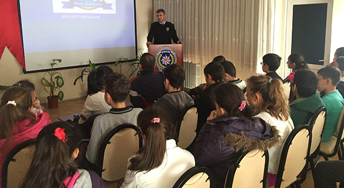 pol1-001.jpg pol1-001.jpg