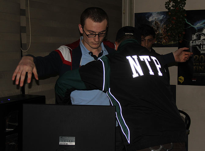 pol1-004.jpg pol1-004.jpg