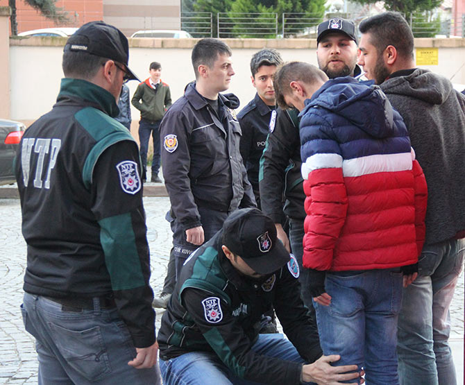 pol2-003.jpg pol2-003.jpg