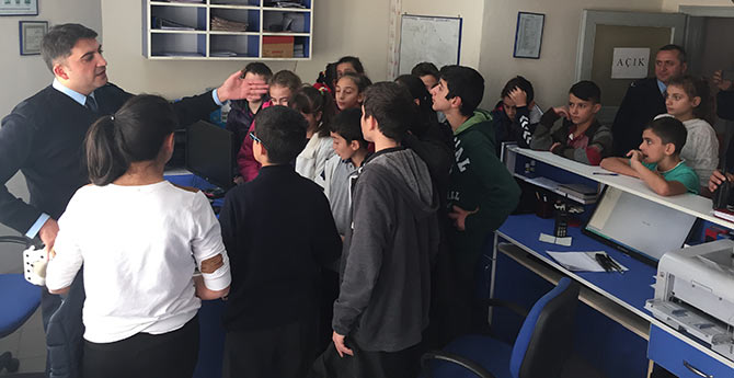 pol4-001.jpg pol4-001.jpg