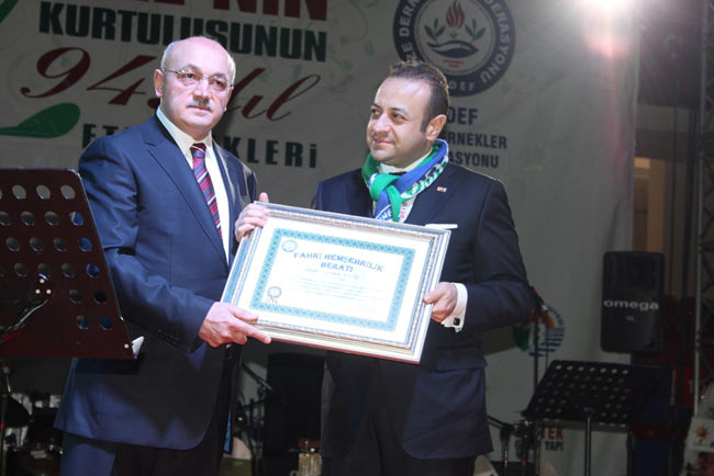 ridef3.jpg ridef3.jpg