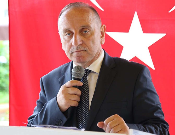 rize-belediye-baskani-yardimcisi-mustafa-altay.jpg rize-belediye-baskani-yardimcisi-mustafa-altay.jpg