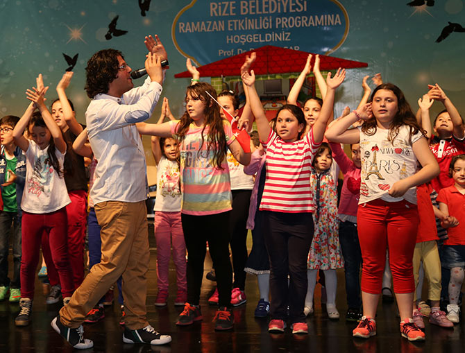 rmzn3-001.jpg rmzn3-001.jpg