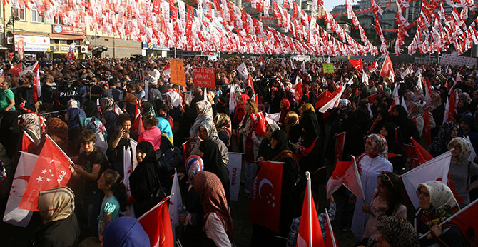 saadet1.jpg saadet1.jpg