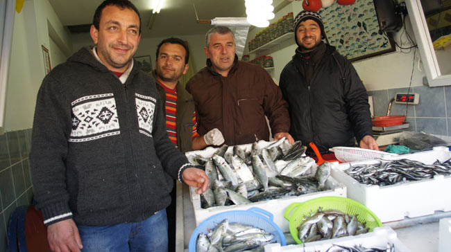 sarikanat1.jpg sarikanat1.jpg