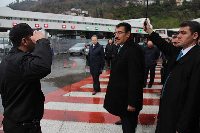 sarp4-001.jpg sarp4-001.jpg