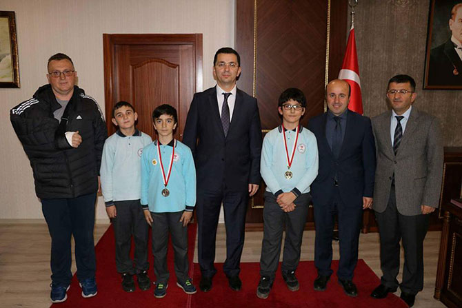 satranc2-005.jpg satranc2-005.jpg