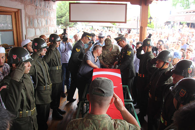 sehit8-001.jpg sehit8-001.jpg