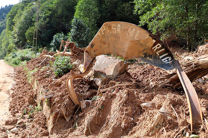 sel2-006.jpg sel2-006.jpg