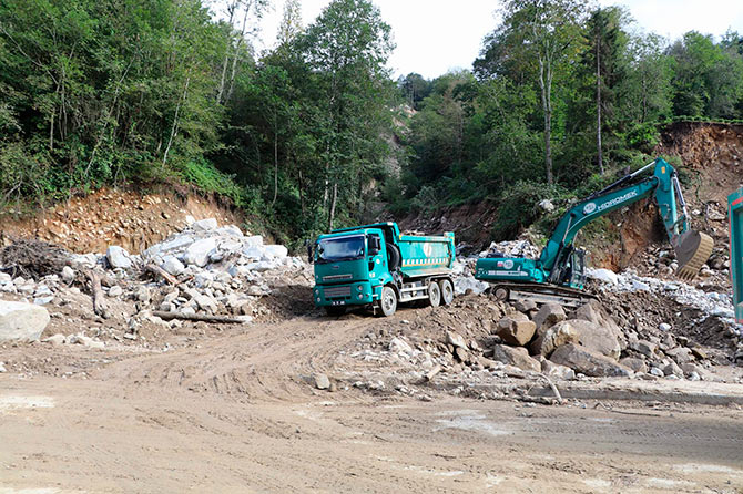 sel5-004.jpg sel5-004.jpg