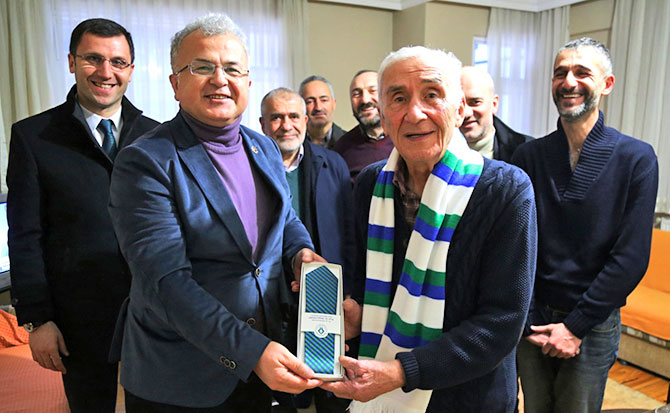 senolbirol1-001.jpg senolbirol1-001.jpg