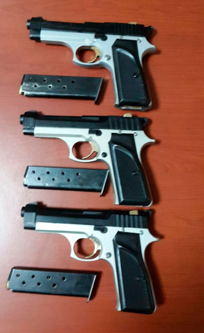 slh-001.jpg slh-001.jpg