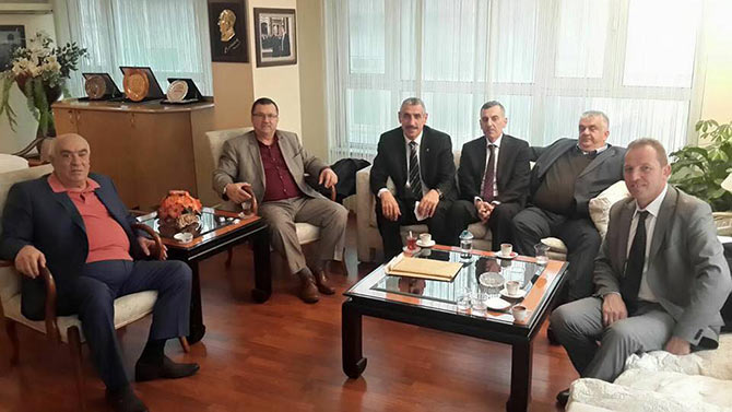 sofor4.jpg sofor4.jpg