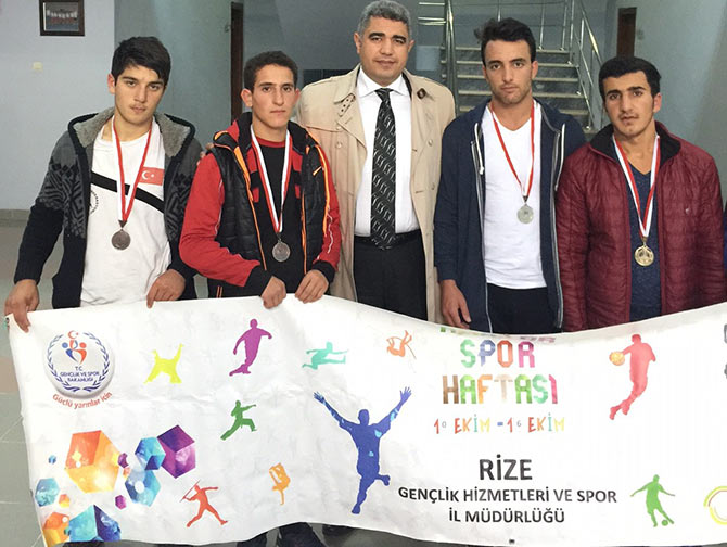 spor5-002.jpg spor5-002.jpg