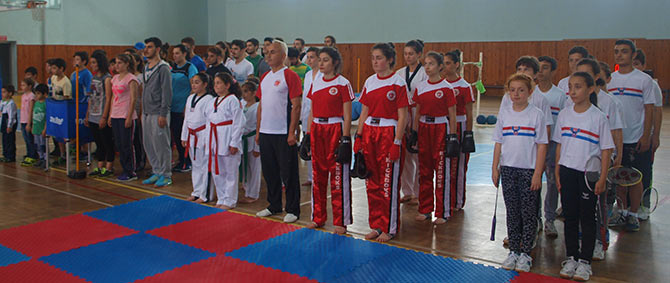 spor6-001.jpg spor6-001.jpg
