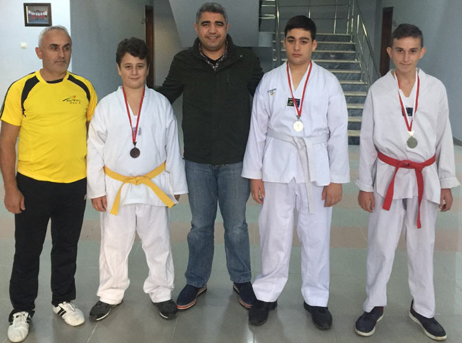 spor6-002.jpg spor6-002.jpg