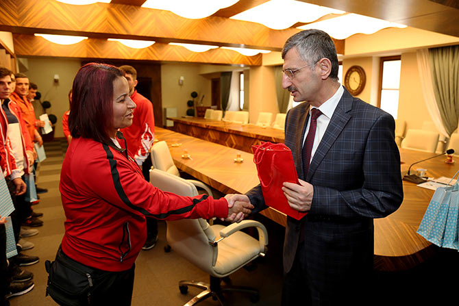 sporcular4.jpg sporcular4.jpg