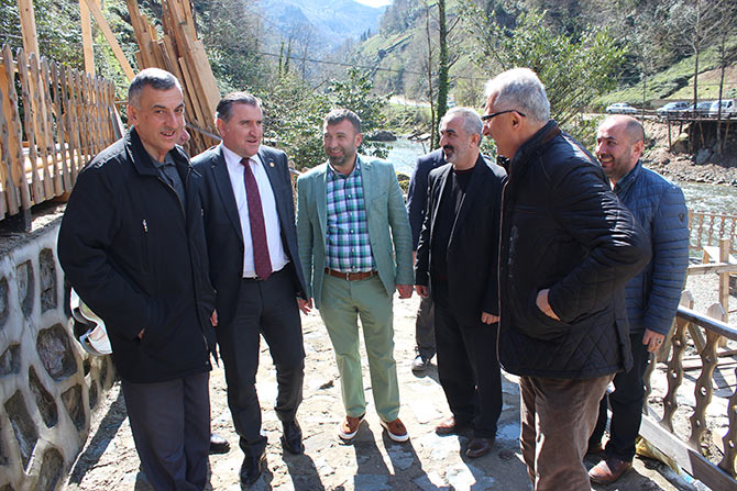 tana04.jpg tana04.jpg