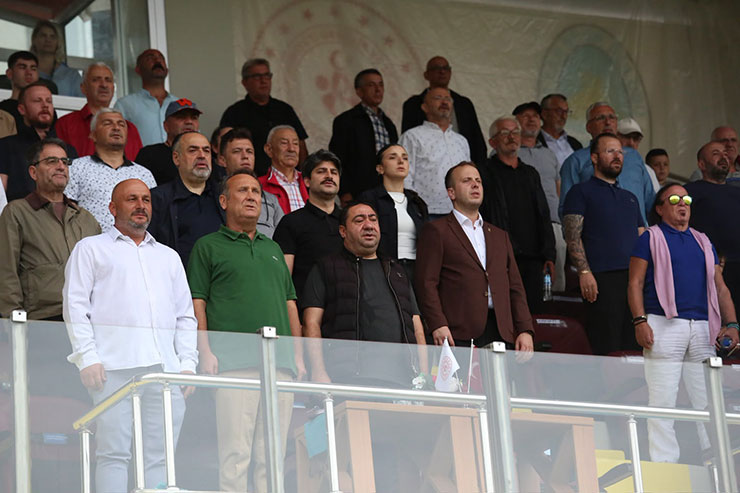 taraftar4-003.jpg
