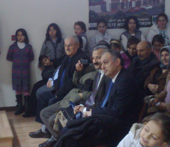 tiyatro3.jpg tiyatro3.jpg