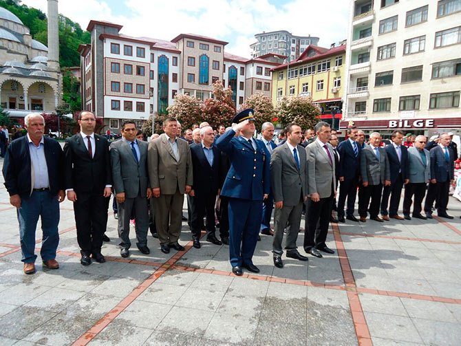 trfk11-001.jpg trfk11-001.jpg