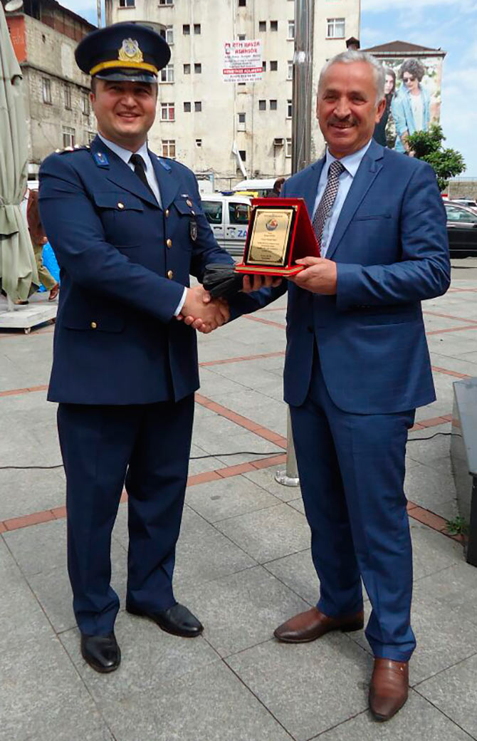 trfk20-001.jpg trfk20-001.jpg