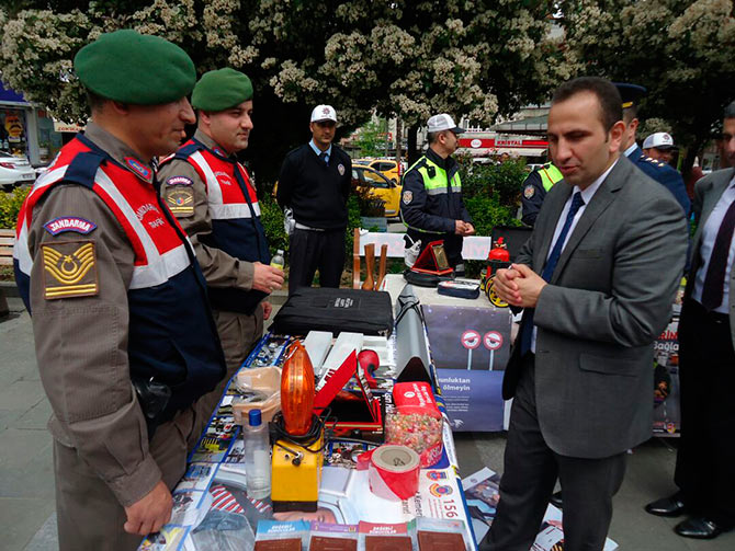 trfk9-001.jpg trfk9-001.jpg