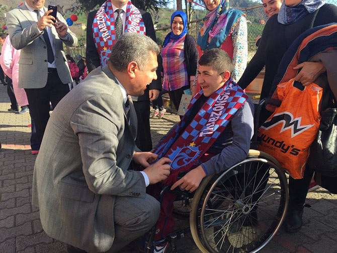 ts2-003.jpg ts2-003.jpg