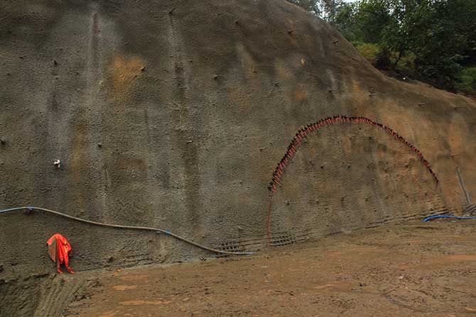 tunel2-001.jpg tunel2-001.jpg