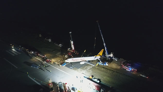 ucak04.jpg ucak04.jpg