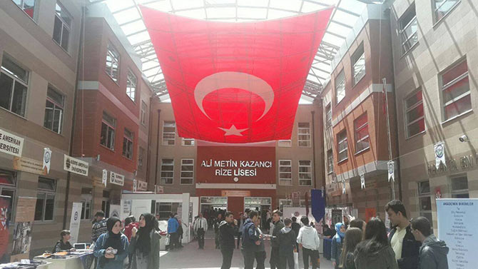 unv3-002.jpg unv3-002.jpg