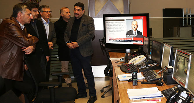 val-001.jpg val-001.jpg