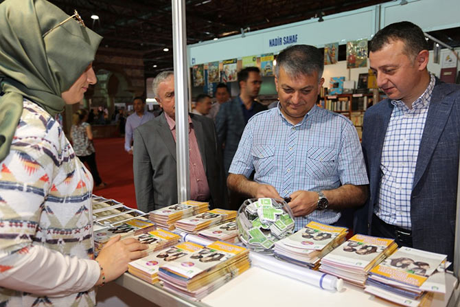 val1-006.jpg val1-006.jpg