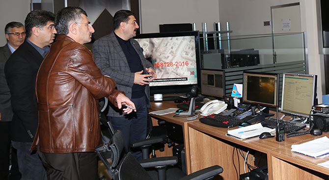 val2-010.jpg val2-010.jpg