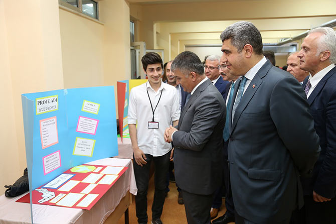 val3-004.jpg val3-004.jpg