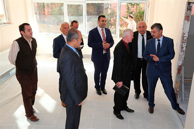 val3-005.jpg val3-005.jpg