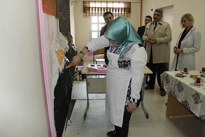 val4-002.jpg val4-002.jpg