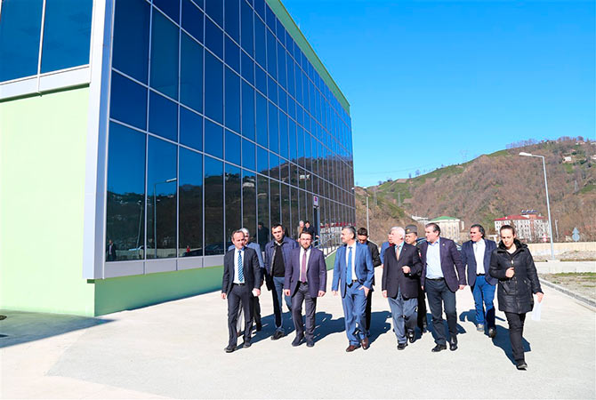 val4-008.jpg val4-008.jpg