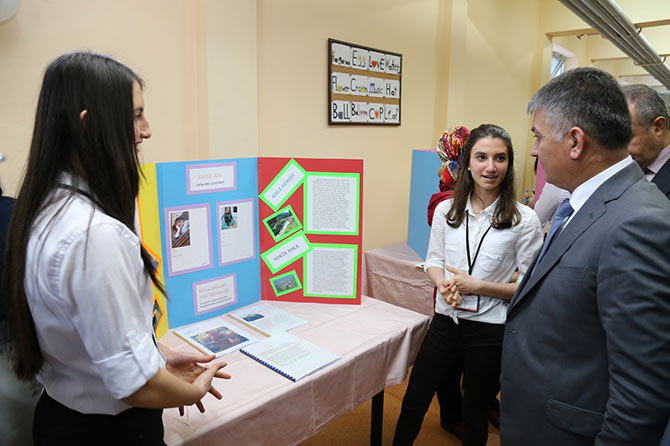 val5-004.jpg val5-004.jpg