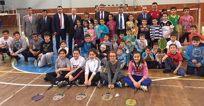 val7-002.jpg val7-002.jpg